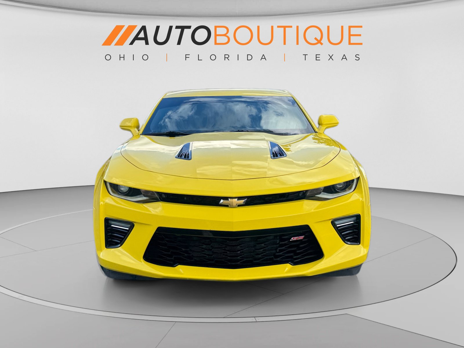 Used 2017 Chevrolet Camaro SS RWD image 9