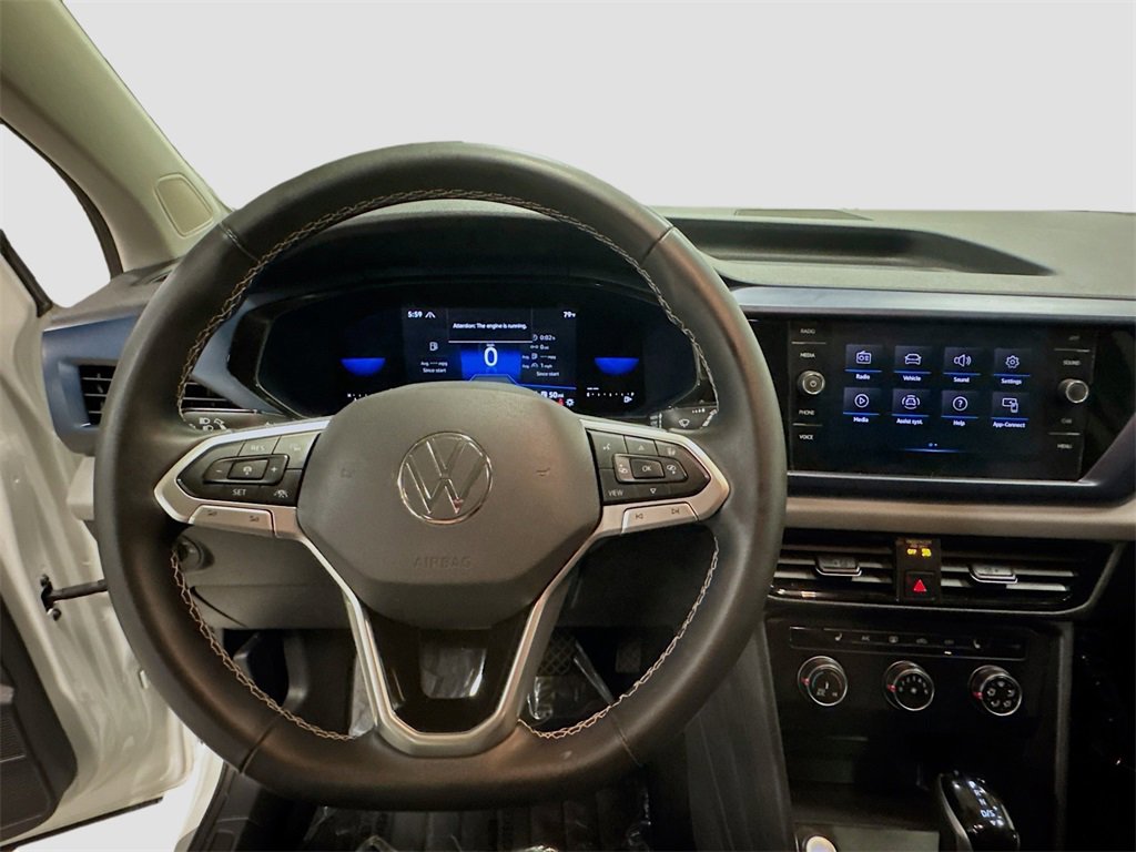 Used 2022 Volkswagen Taos SE image 11