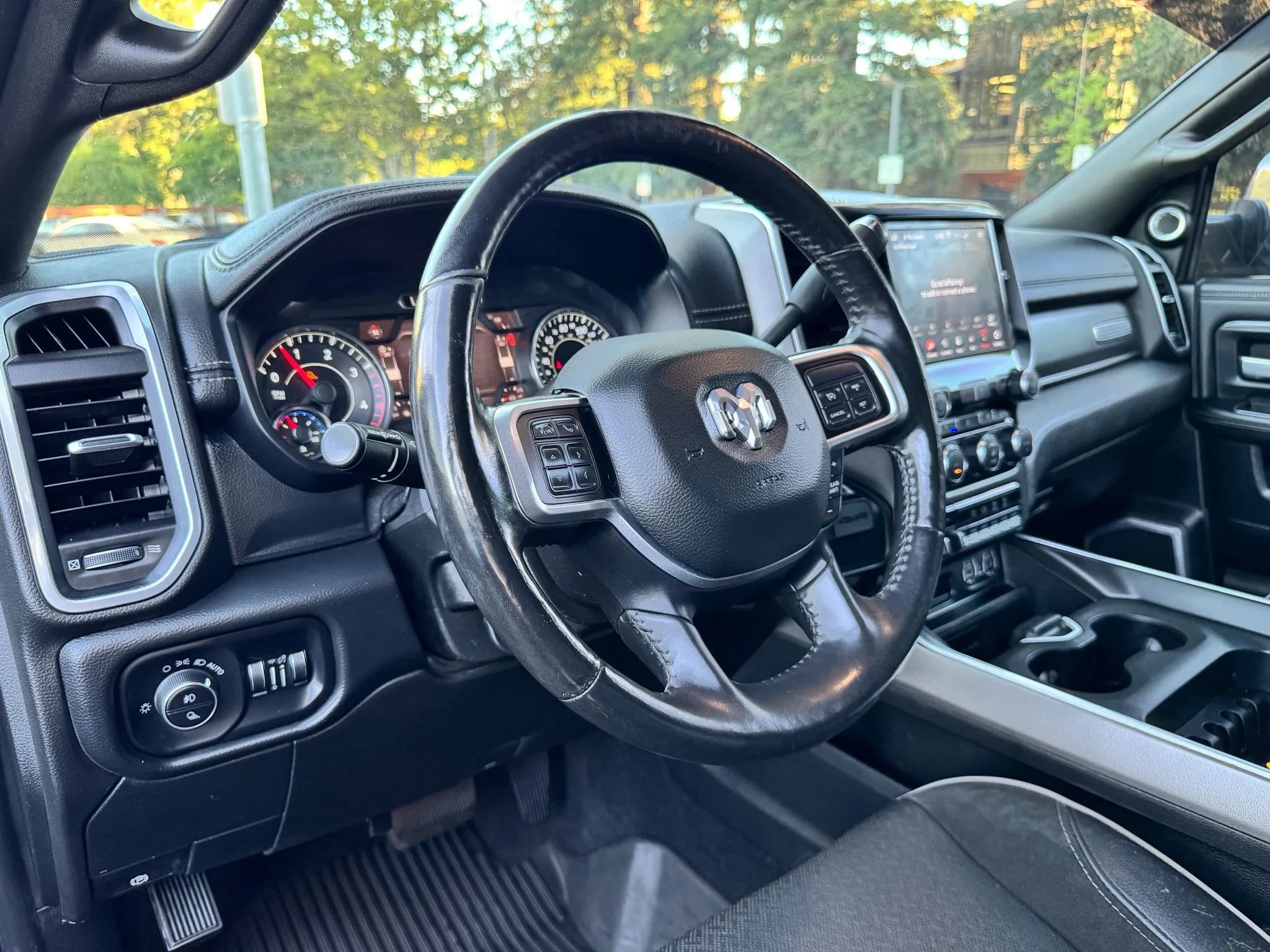 Used 2020 RAM 3500 Laramie AWD/4WD image 28