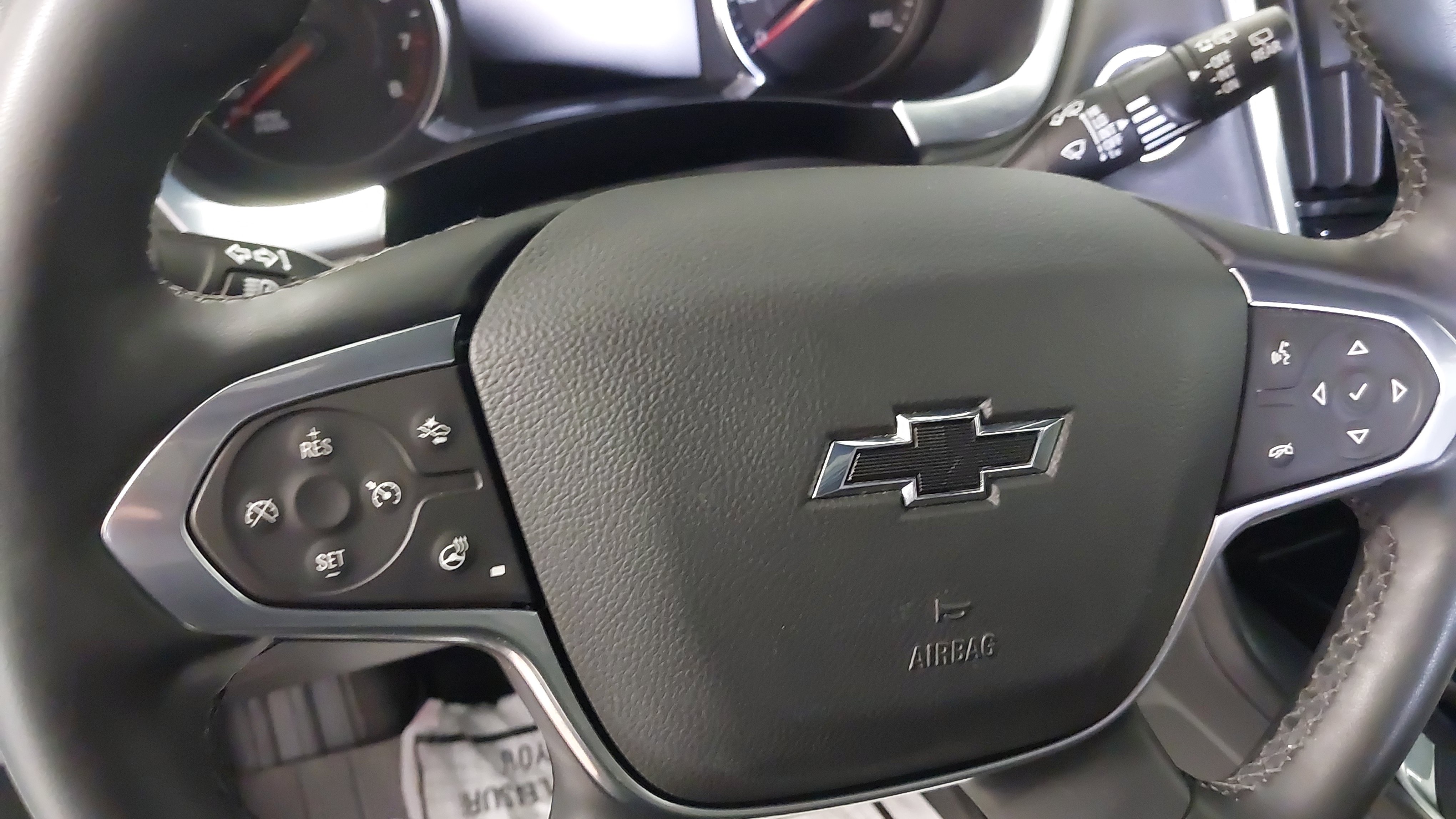 Used 2023 Chevrolet Traverse LT w/ Midnight/Sport Edition FWD image 23