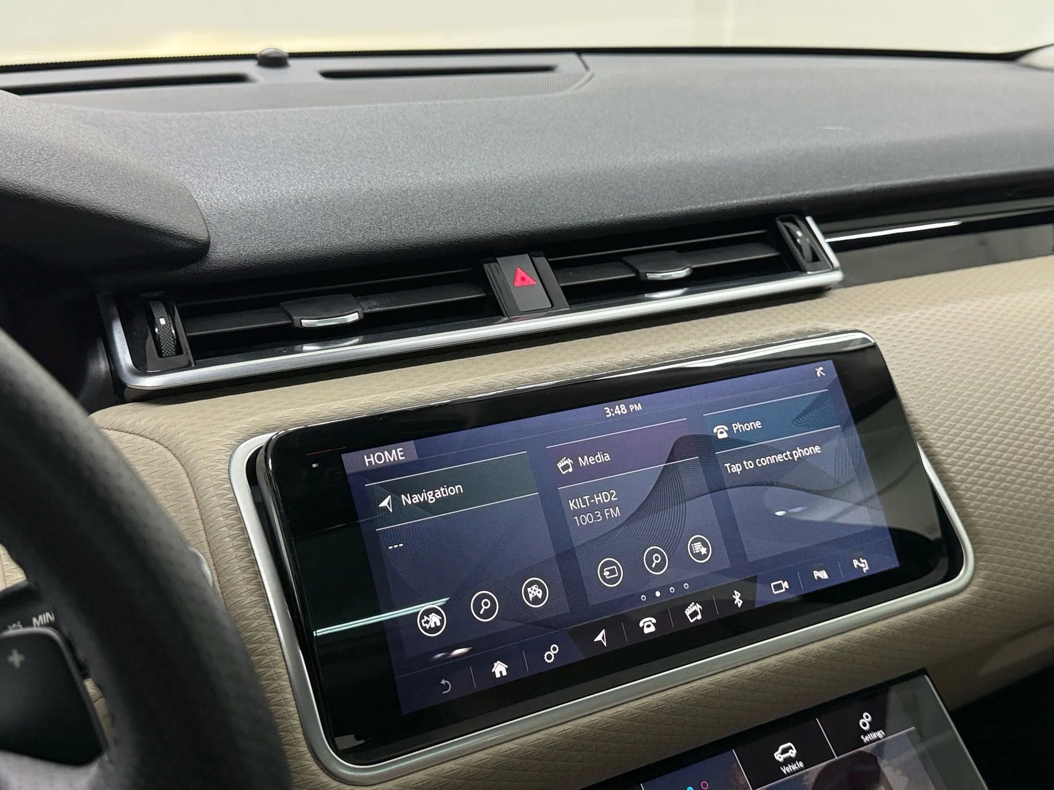 Used 2020 Land Rover Range Rover Velar S image 26