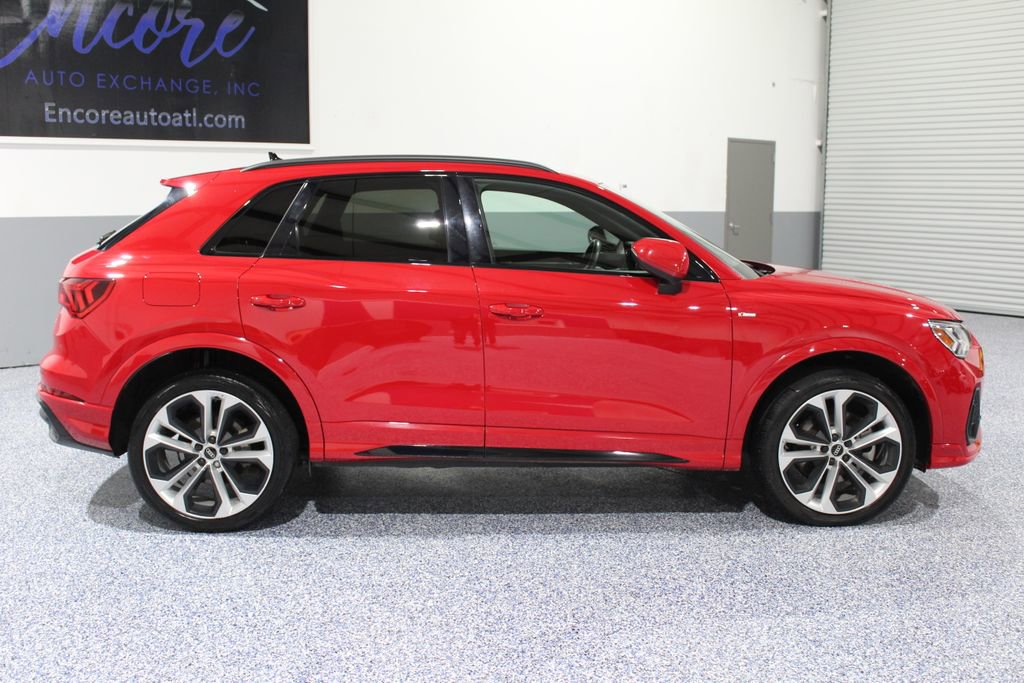 Used 2022 Audi Q3 2.0T Premium Plus w/ Premium Plus Package image 9