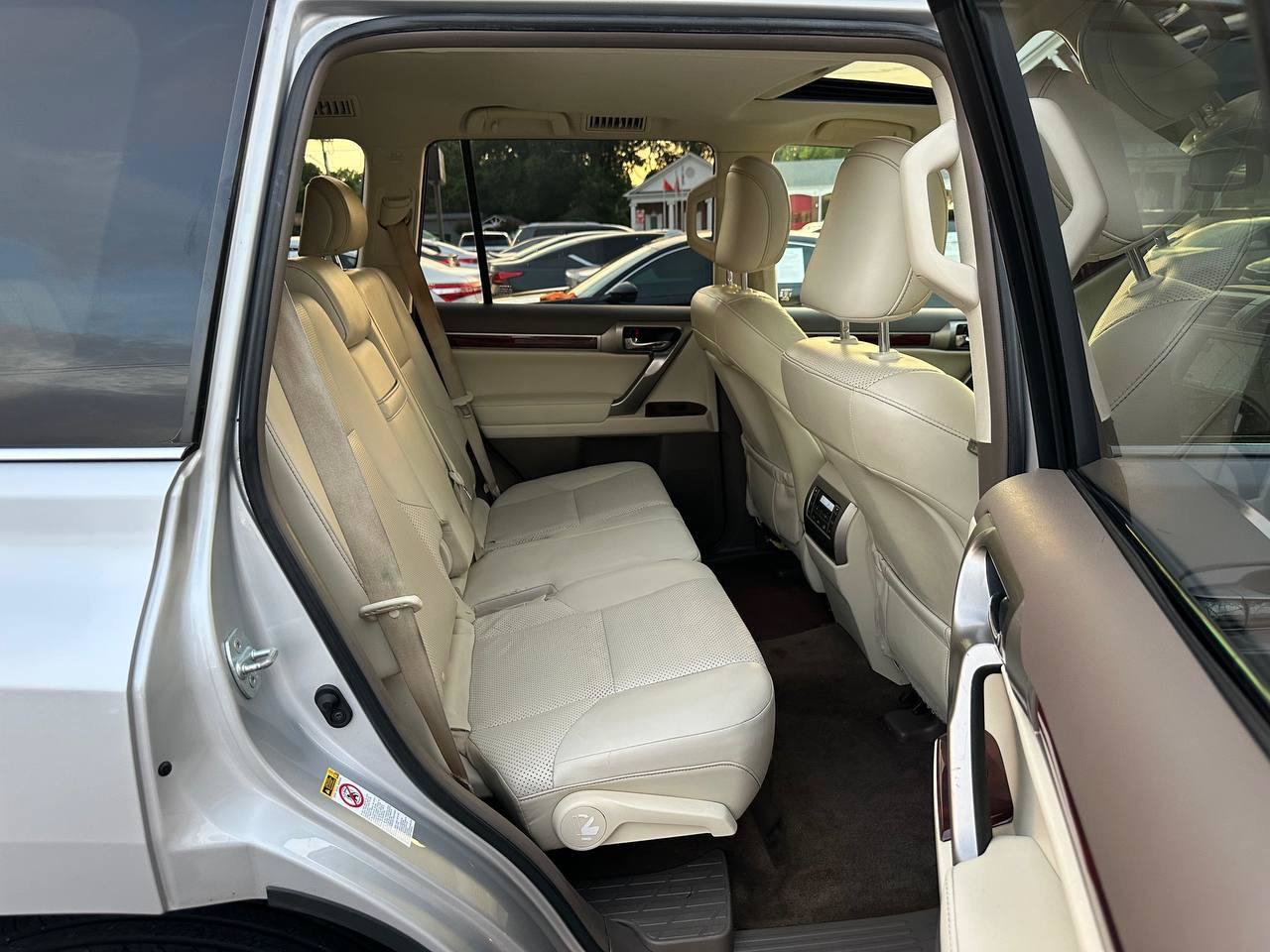 Used 2012 Lexus GX 460 w/ Comfort Plus Pkg AWD/4WD image 33