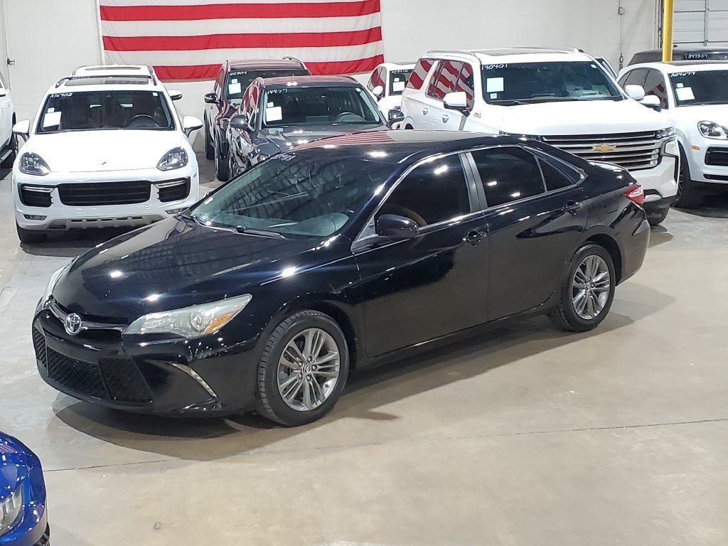 Used 2016 Toyota Camry SE FWD image 32