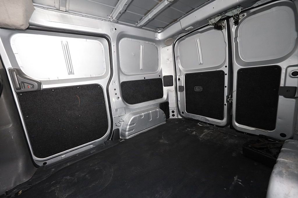 Used 2020 Nissan NV200 S image 12