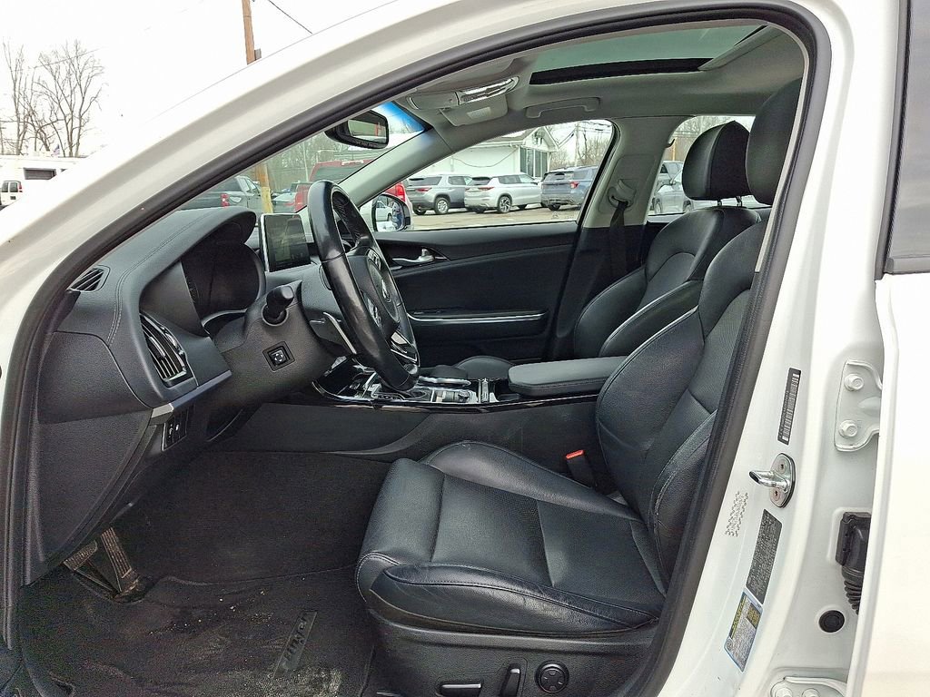 Used 2018 Kia Stinger Premium w/ Paint Protection Package image 19