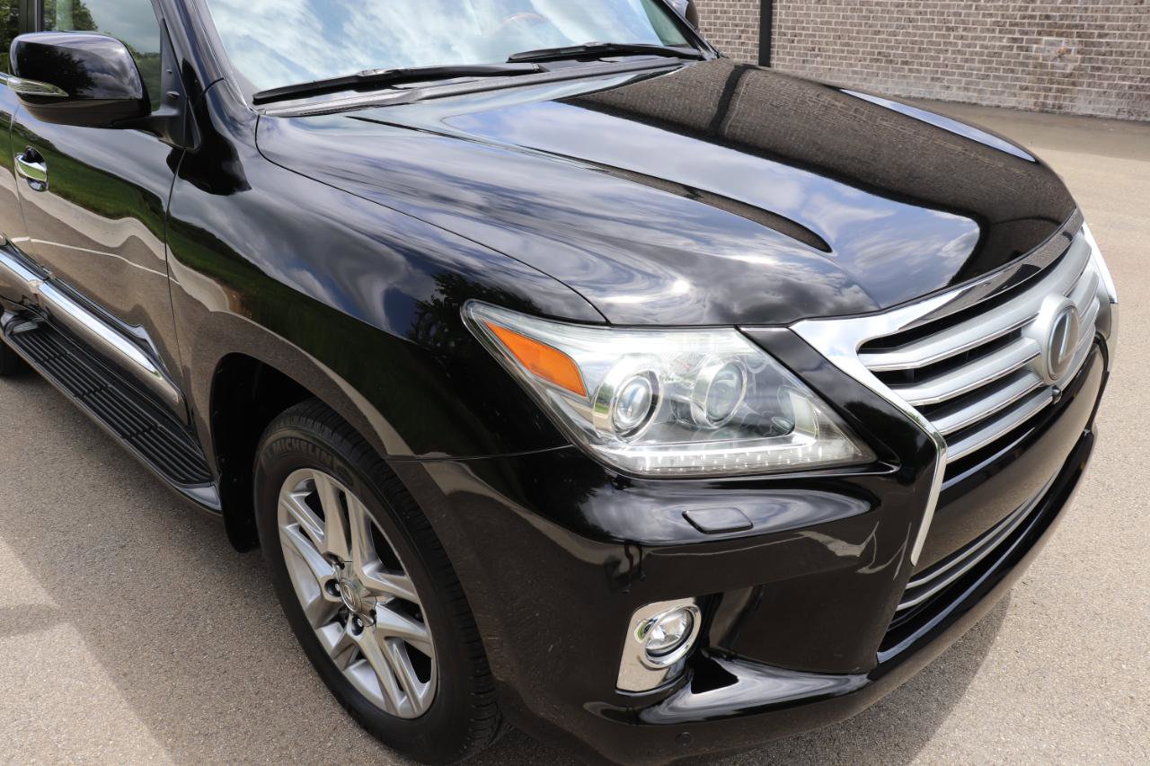 Used 2015 Lexus LX 570 4WD image 4
