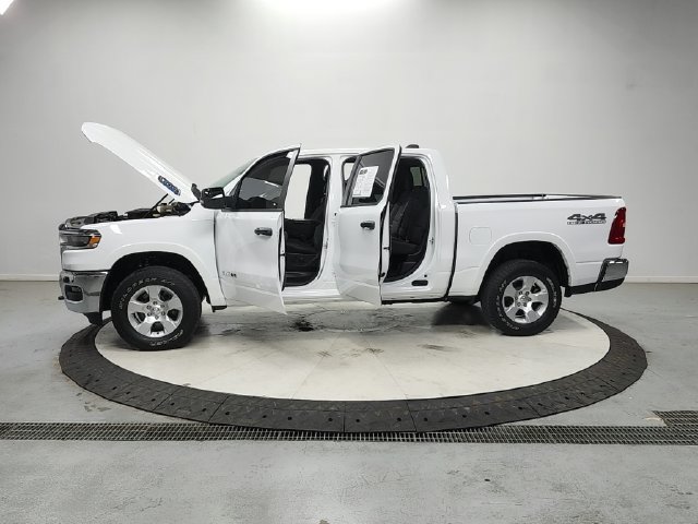 Used 2025 RAM 1500 Big Horn AWD/4WD image 13