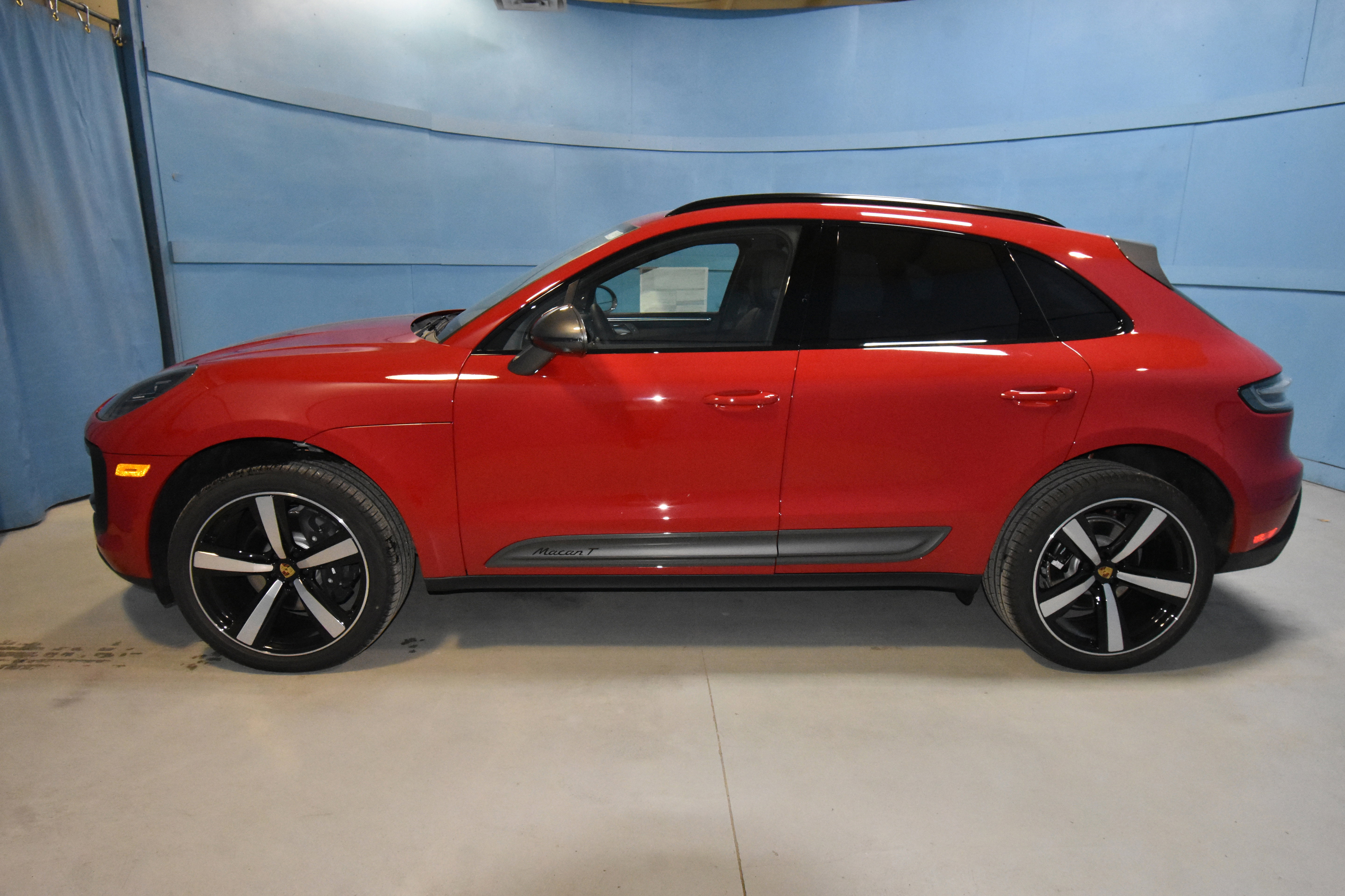 New 2026 Porsche Macan Turbo image 2