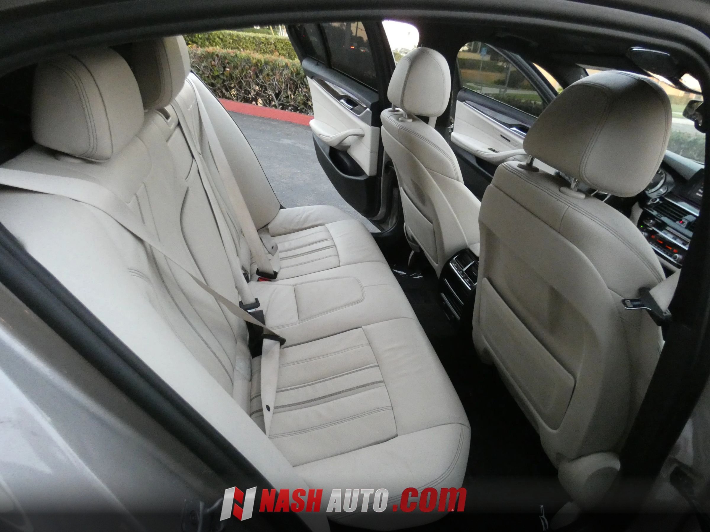 Used 2018 BMW 540i RWD image 32
