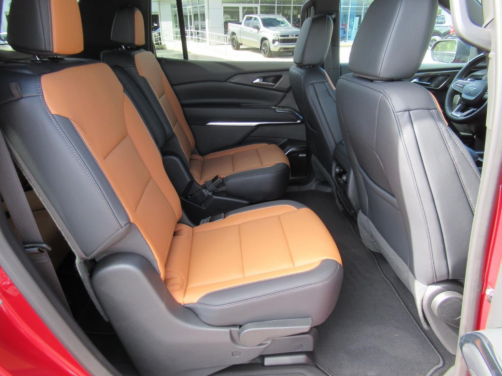 New 2027 Chevrolet Traverse Z71 w/ Enhanced Driving Package AWD/4WD image 30