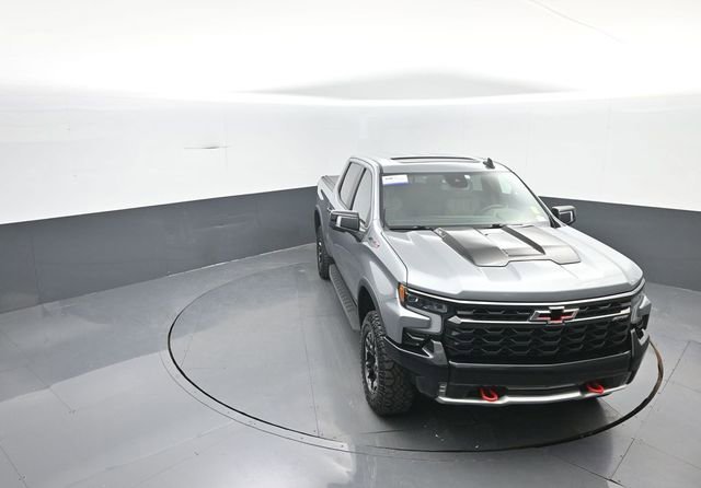 Used 2023 Chevrolet Silverado 1500 ZR2 image 16