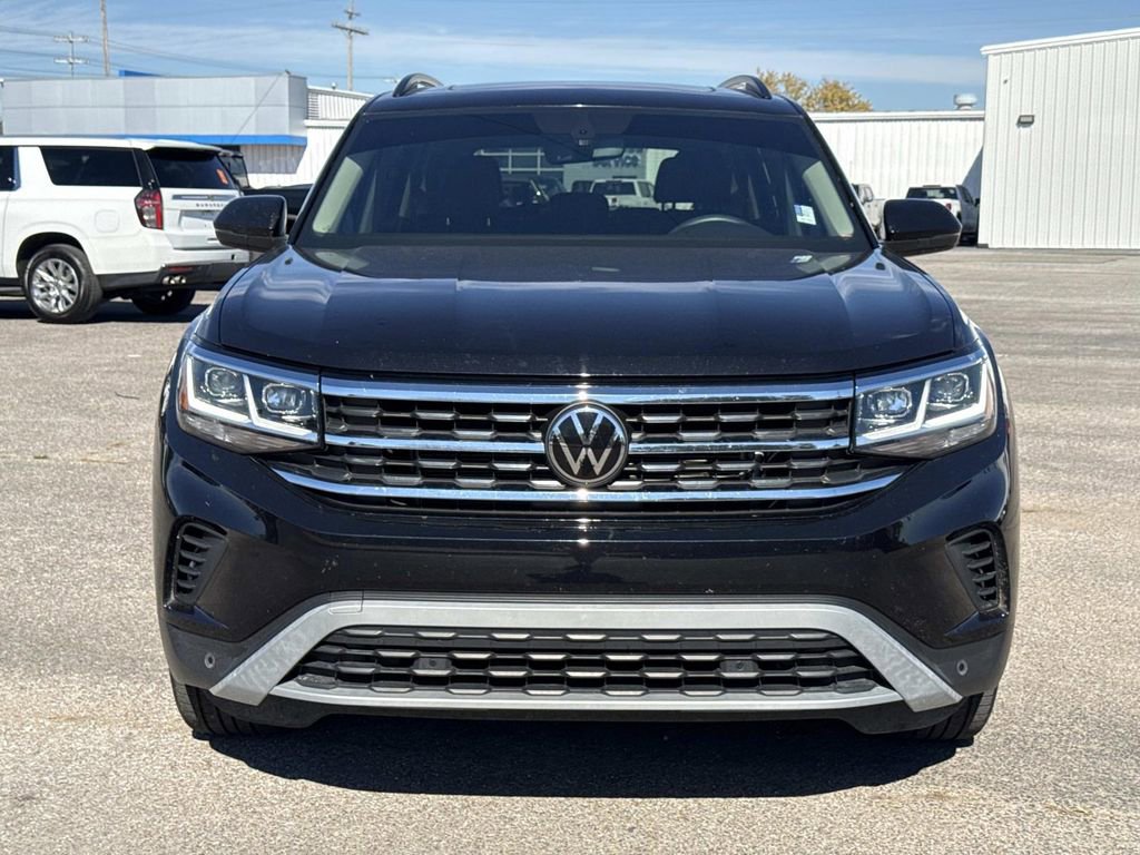 Used 2023 Volkswagen Atlas SE w/ Panoramic Sunroof Package image 2