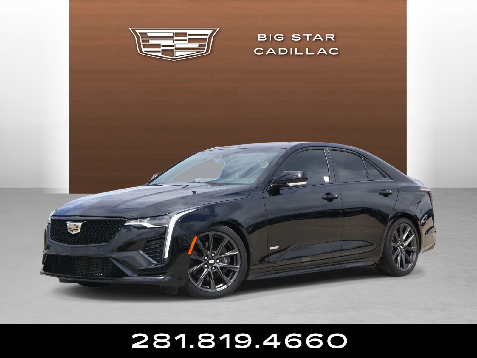 Used 2025 Cadillac CT4 V RWD image 1