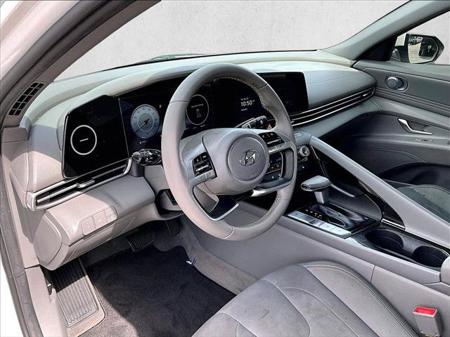 Used 2023 Hyundai Elantra SEL w/ Convenience Package FWD image 14