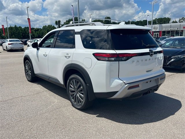 New 2025 Nissan Pathfinder SL w/ SL Premium Package image 5
