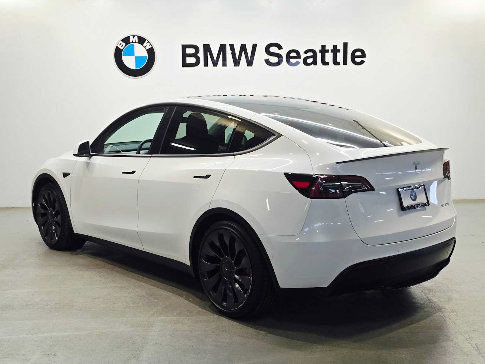 Used 2022 Tesla Model Y Performance AWD/4WD image 4