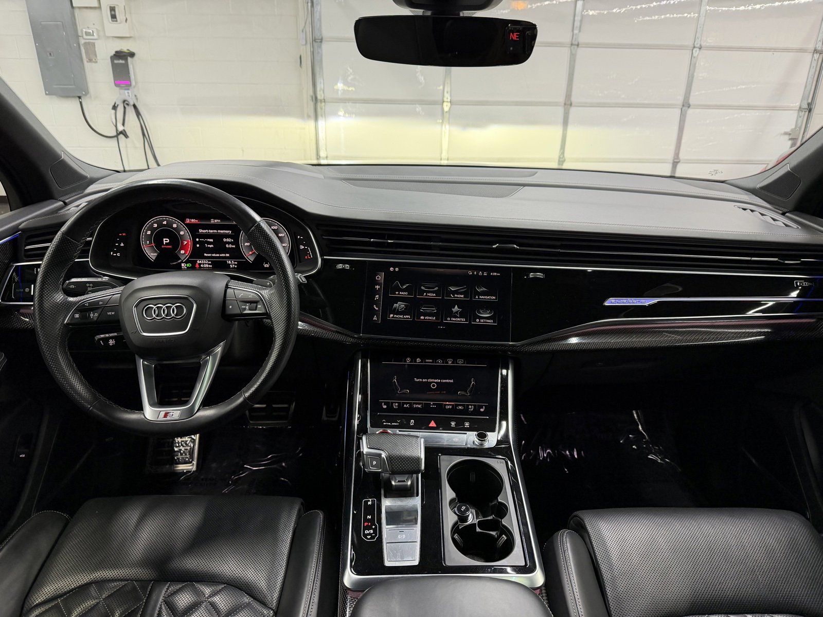 Used 2022 Audi SQ7 Prestige image 12