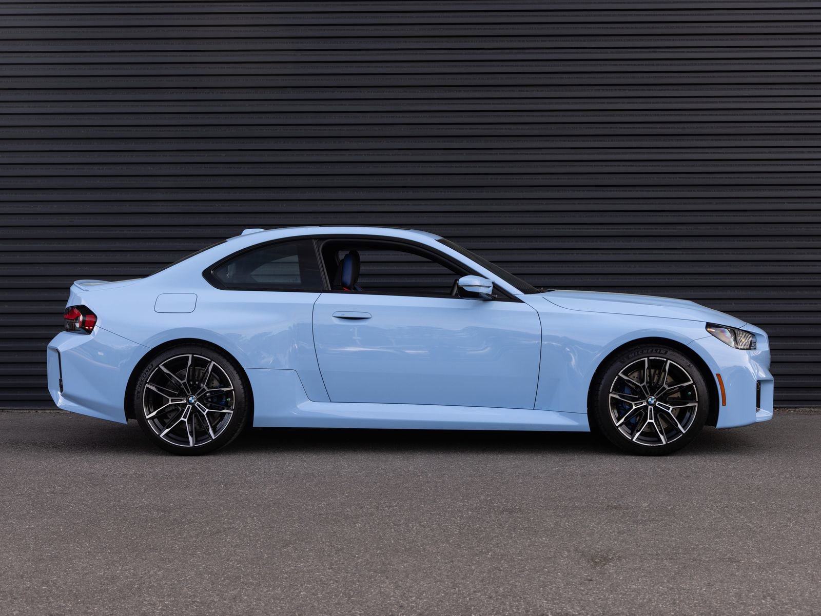 Used 2024 BMW M2 w/ Lighting Package image 6