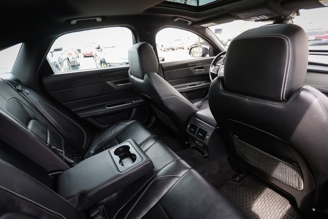 Used 2018 Jaguar XF S AWD/4WD image 77