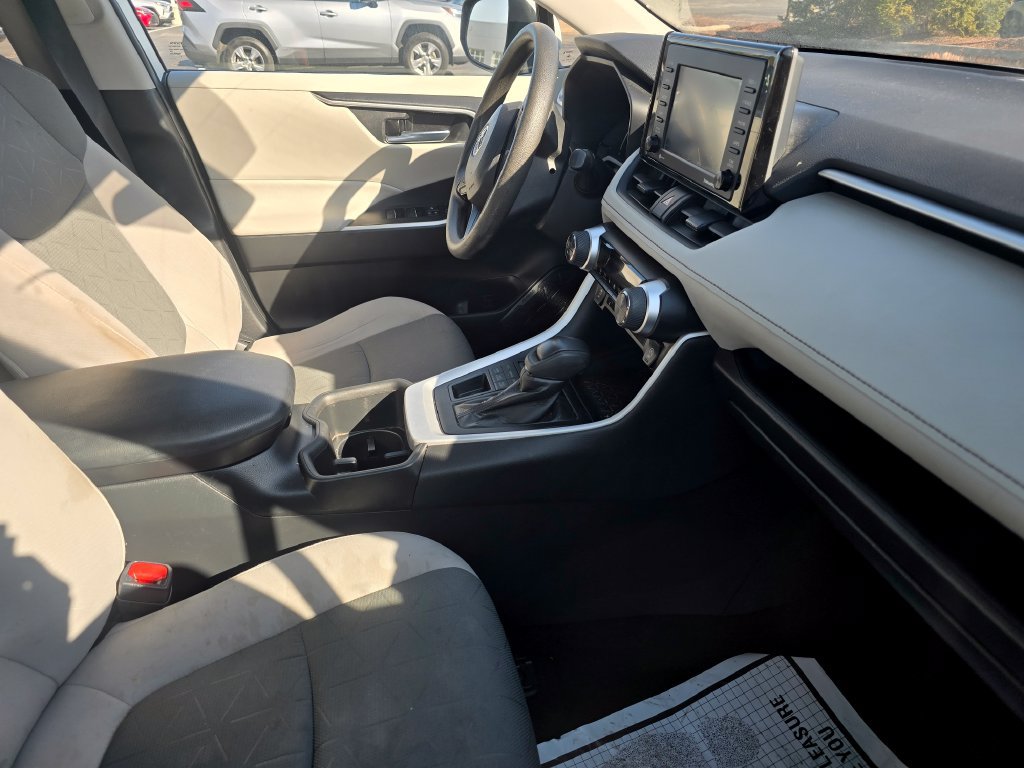 Certified 2022 Toyota RAV4 XLE w/ Convenience Package AWD/4WD image 13