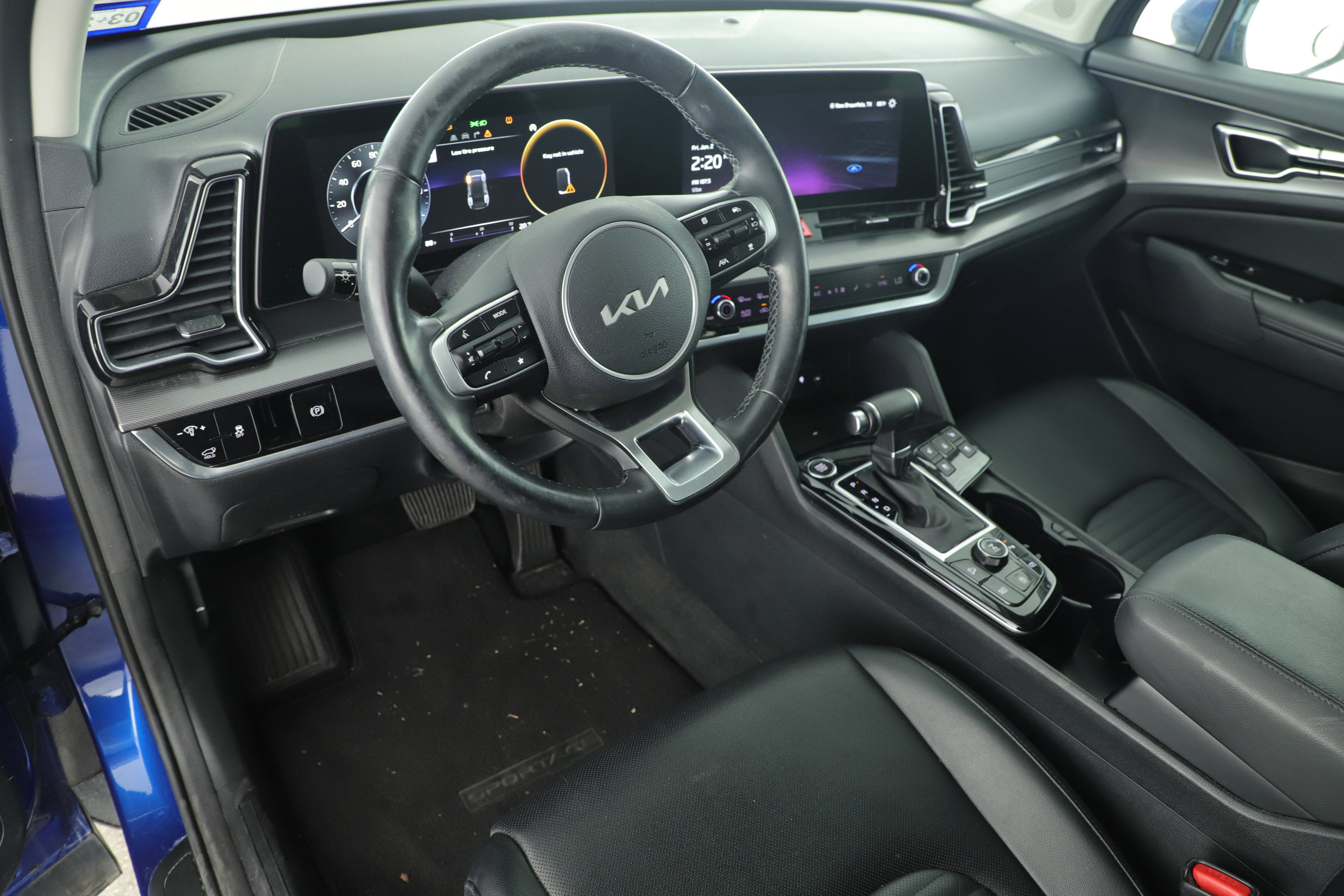 Used 2023 Kia Sportage SX image 8