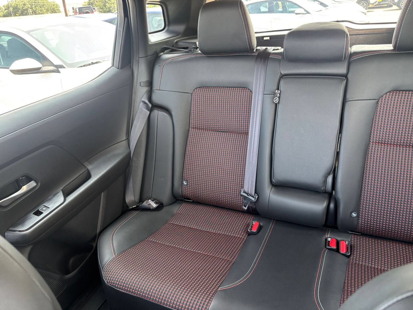 Used 2026 Nissan Kicks SR AWD/4WD image 37
