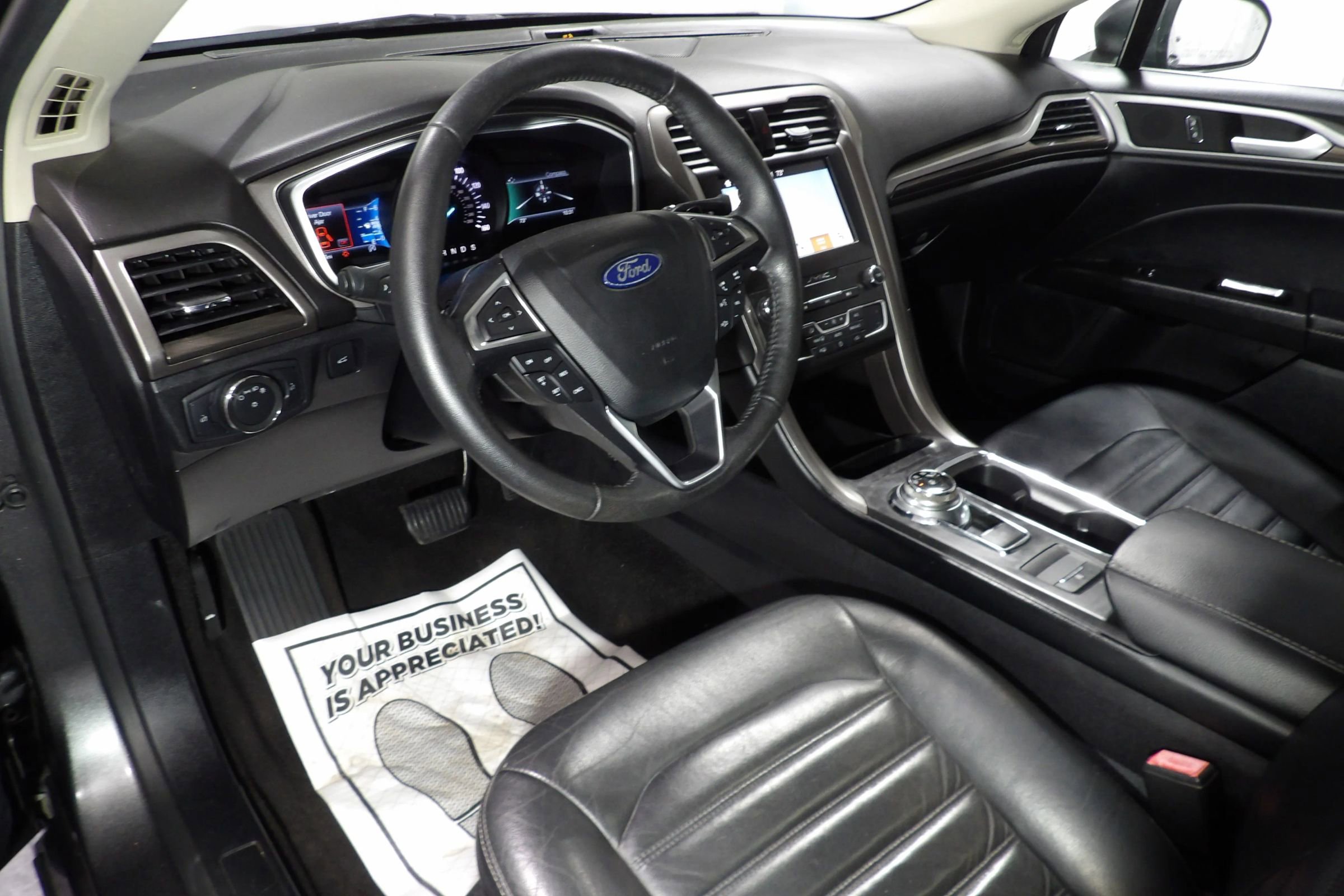 Used 2019 Ford Fusion SEL FWD image 10