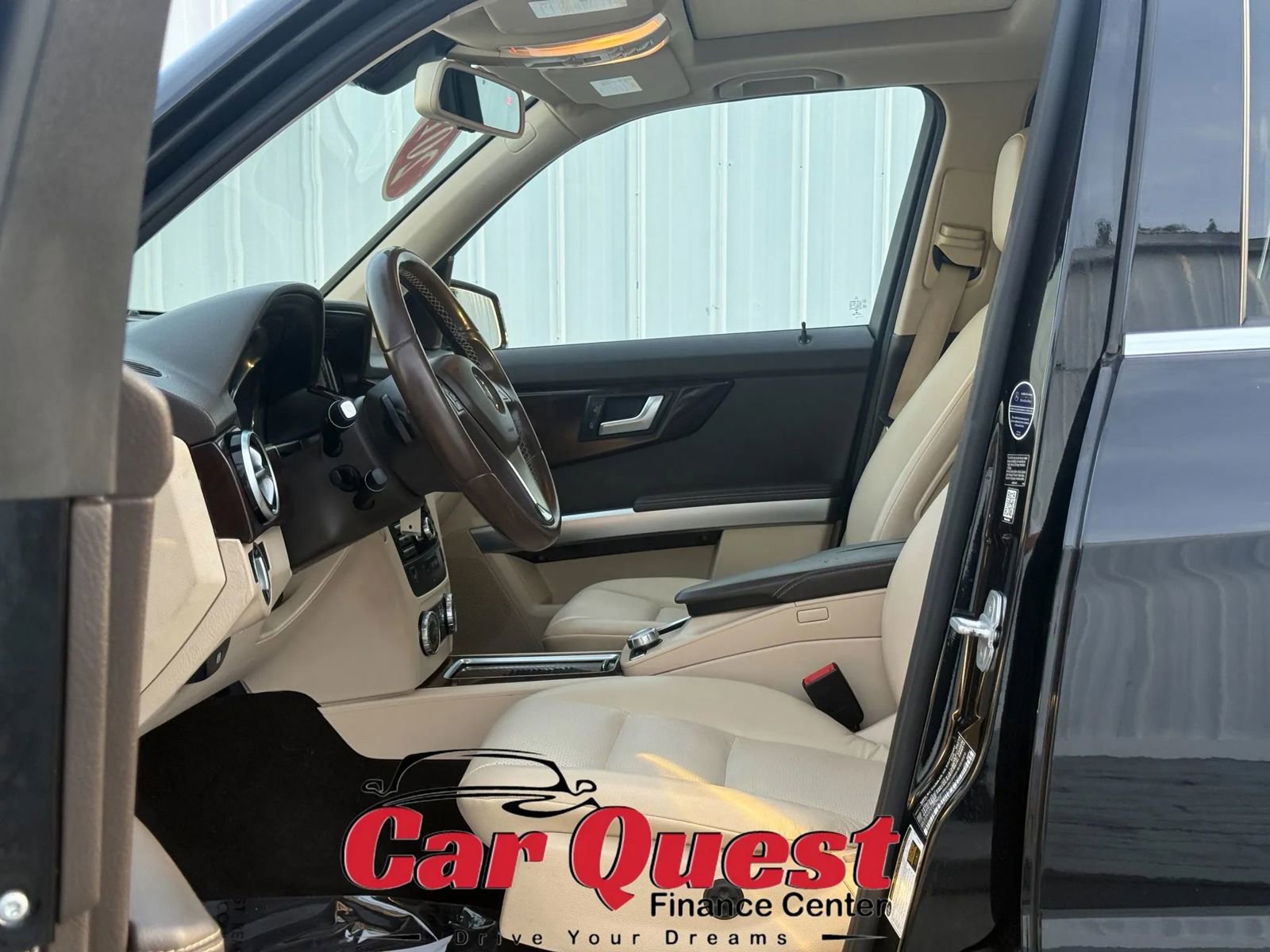 Used 2015 Mercedes-Benz GLK 350 4MATIC image 9