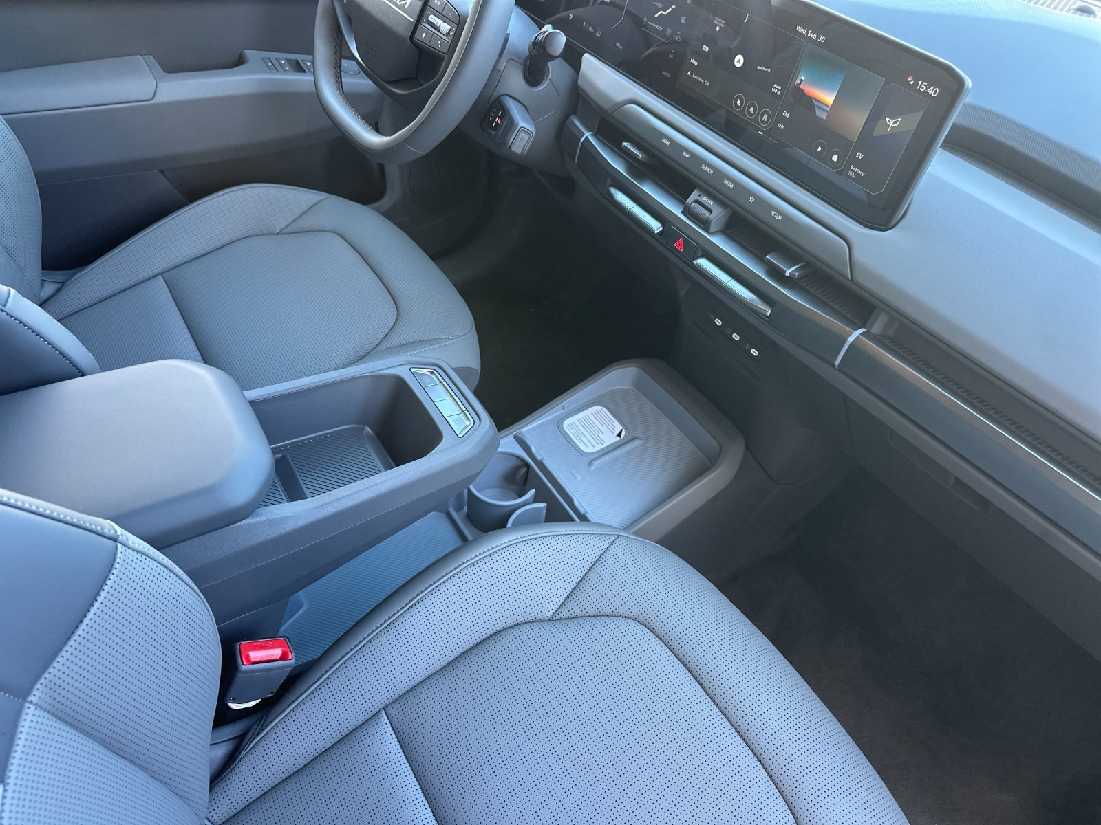 New 2027 Kia EV3 Wind FWD image 16