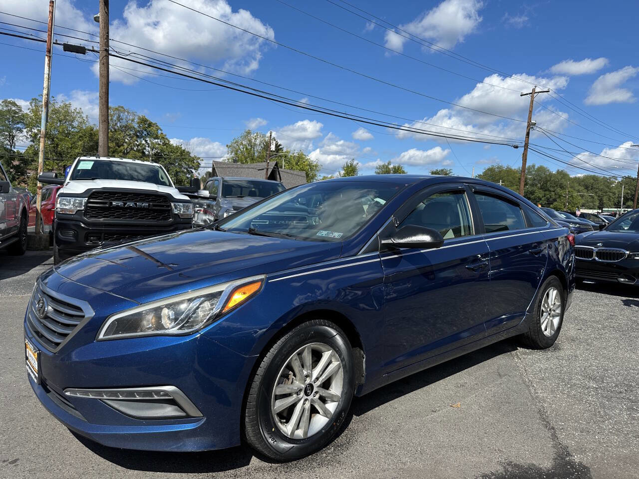 Used 2015 Hyundai Sonata SE w/ Option Group 09 FWD image 10