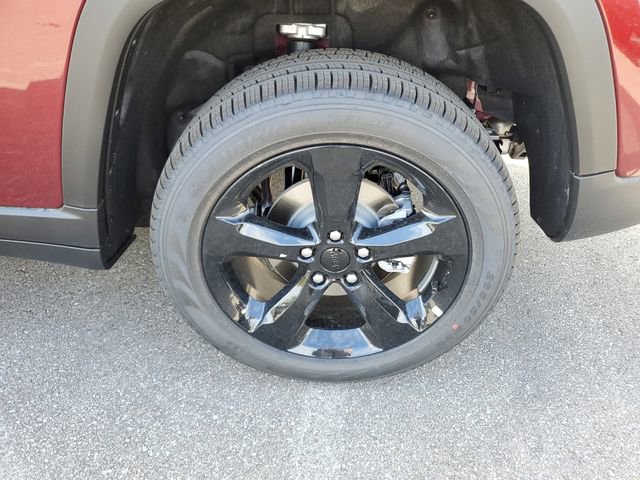 New 2025 Jeep Grand Cherokee Limited w/ Black Appearance Package image 5