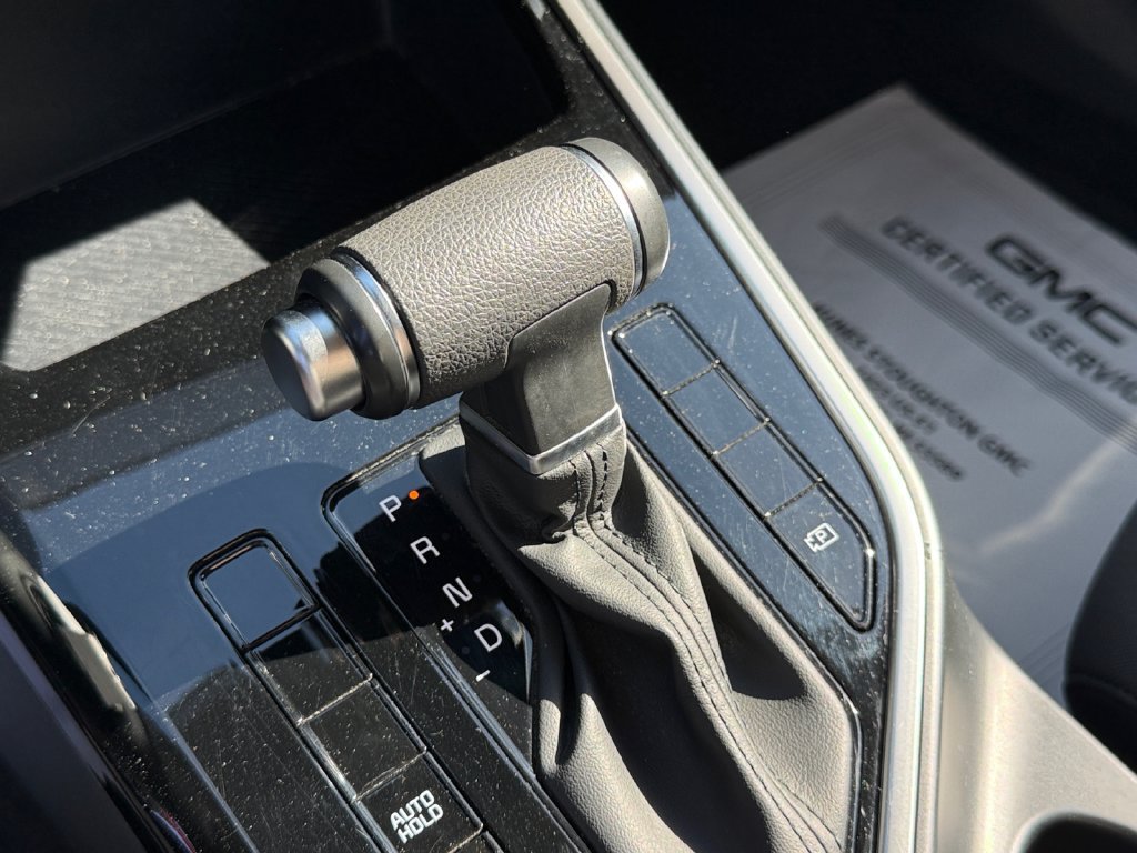 Used 2025 Kia Niro LX FWD image 30