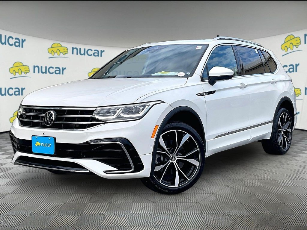 Used 2024 Volkswagen Tiguan SEL R-Line AWD/4WD image 3