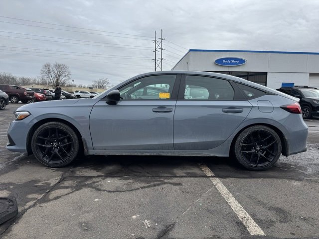 Used 2023 Honda Civic Sport image 5