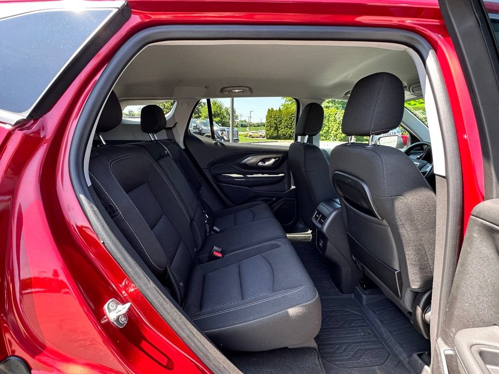 Used 2023 GMC Terrain SLE AWD/4WD image 17