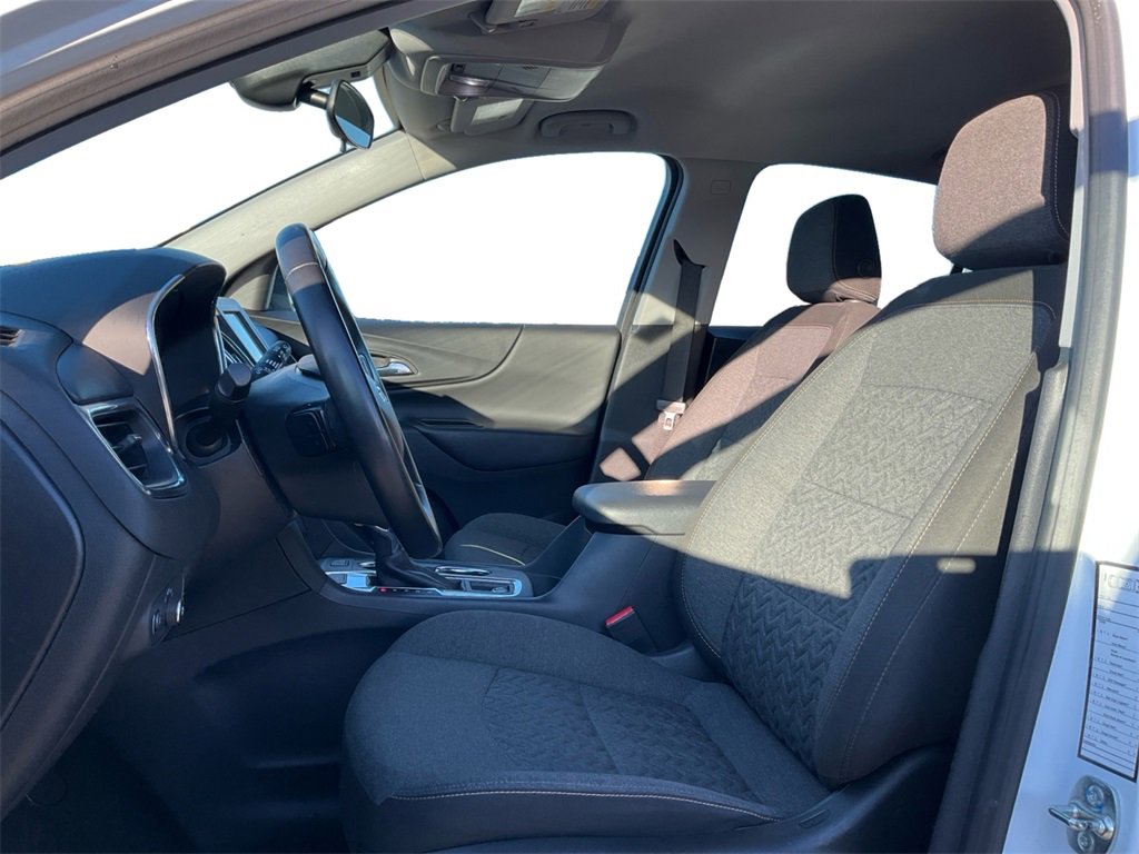 Used 2024 Chevrolet Equinox LT image 23