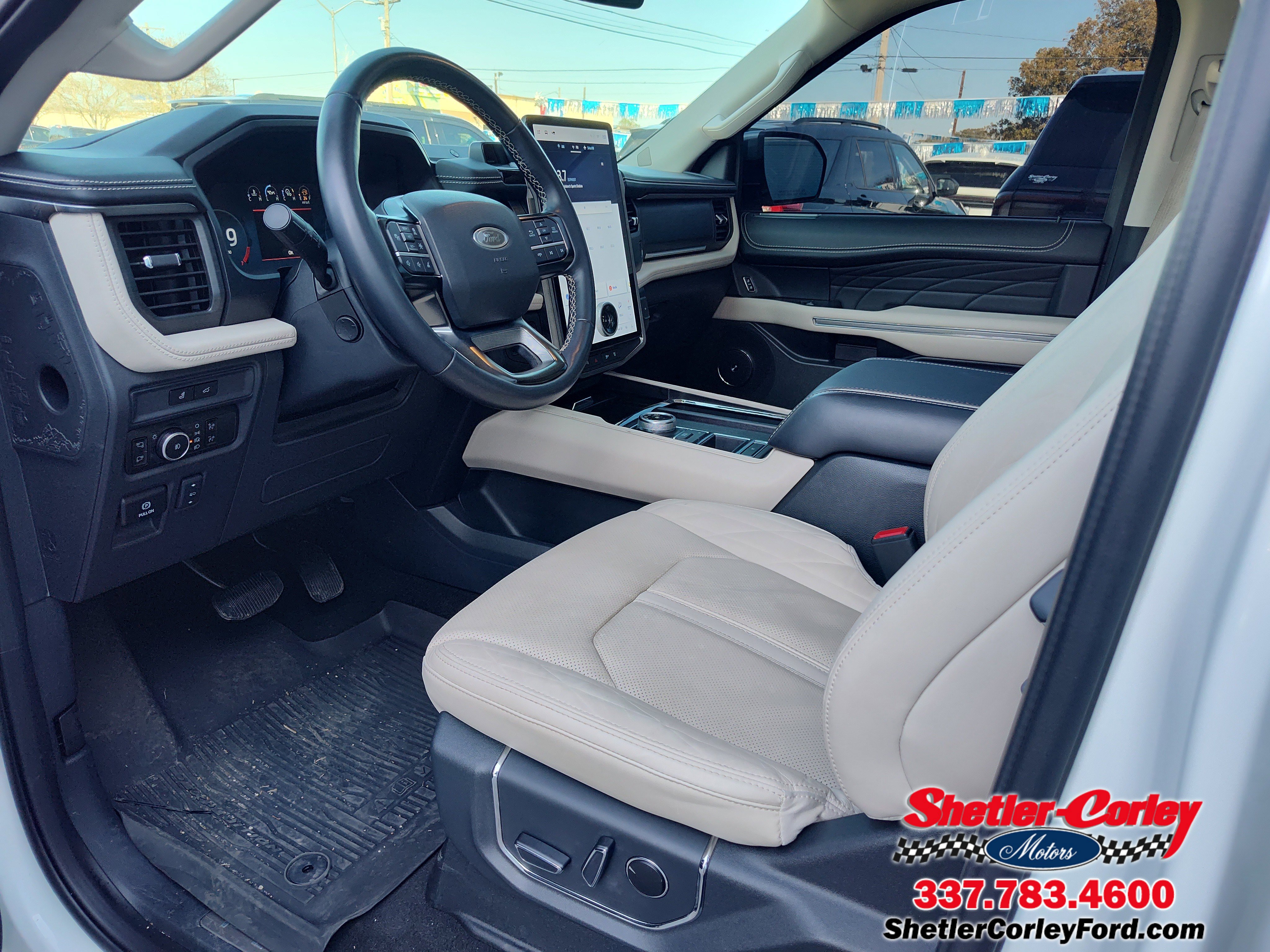 Used 2024 Ford Expedition Max Platinum image 2