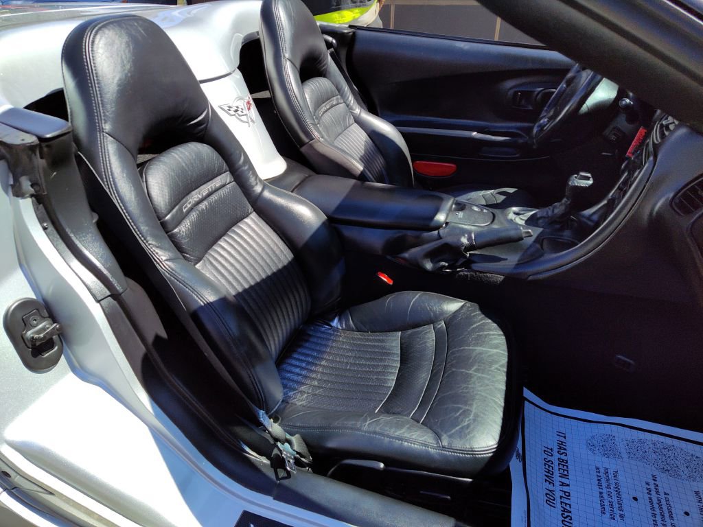 Used 2003 Chevrolet Corvette Convertible w/ Preferred Equipment Group1 image 13
