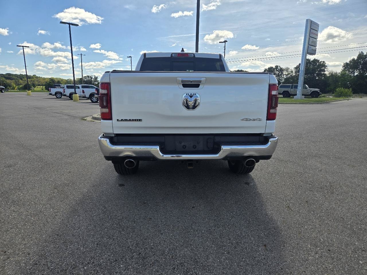 Used 2019 RAM 1500 Laramie AWD/4WD image 6