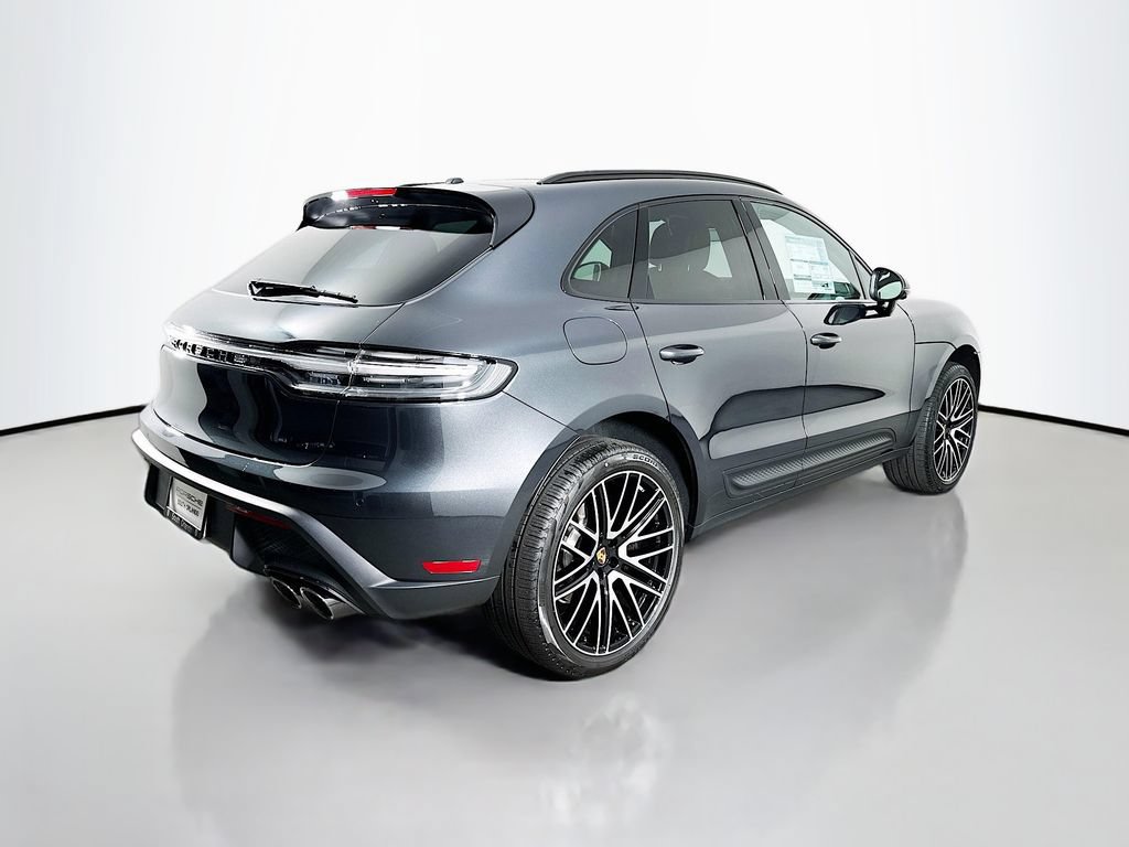 Certified 2026 Porsche Macan AWD/4WD image 9