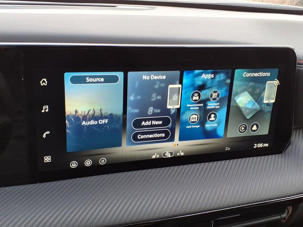 New 2026 Nissan Kicks SR w/ Cold Weather Package image 15