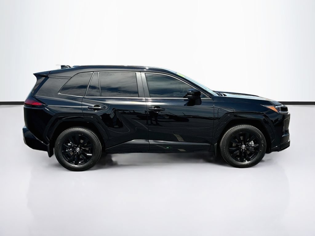 Used 2026 Toyota RAV4 SE w/ Weather Package AWD/4WD image 4