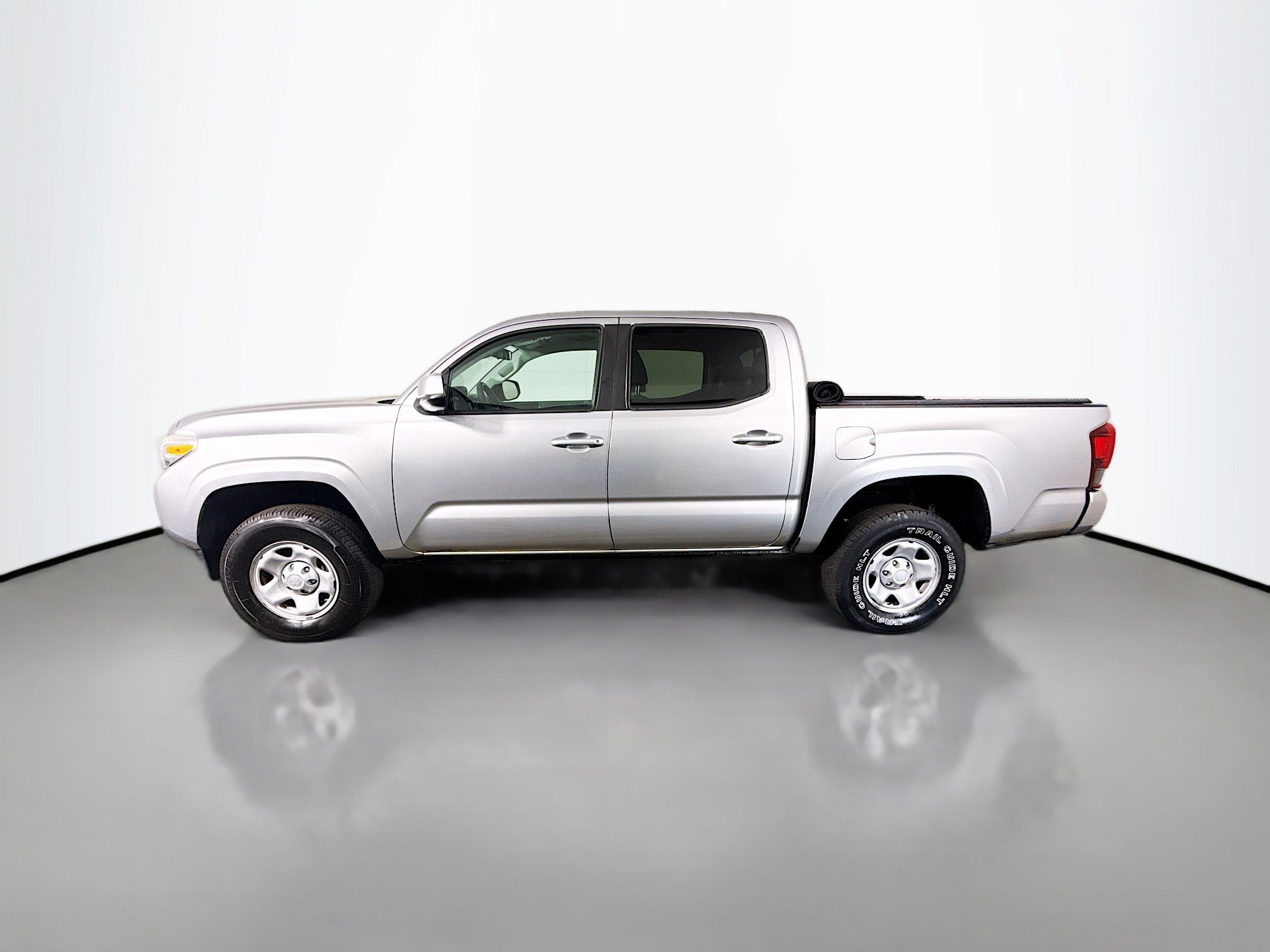 Used 2020 Toyota Tacoma SR w/ SR Convenience Package RWD image 6