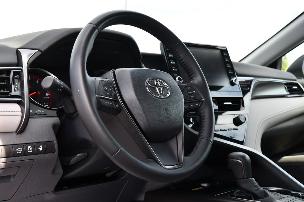 Used 2023 Toyota Camry XSE w/ Cold Weather Package FWD image 11