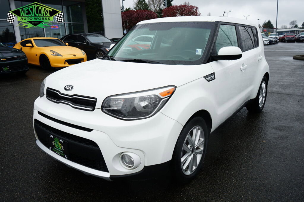 Used 2018 Kia Soul + image 1