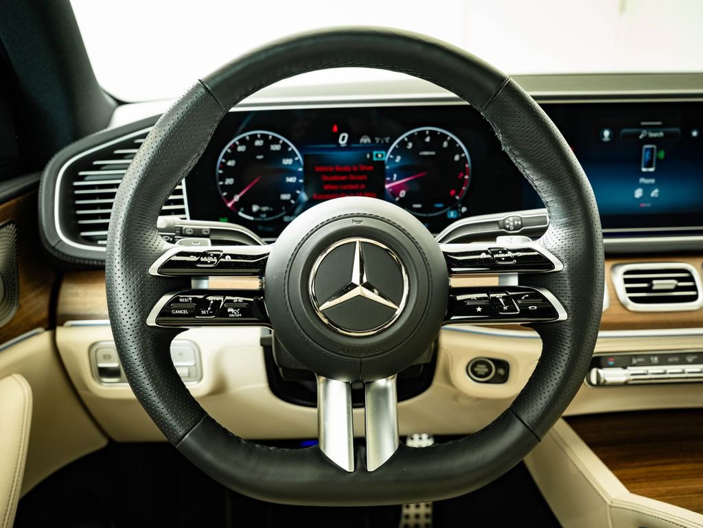 Used 2025 Mercedes-Benz GLS 450 4MATIC image 42