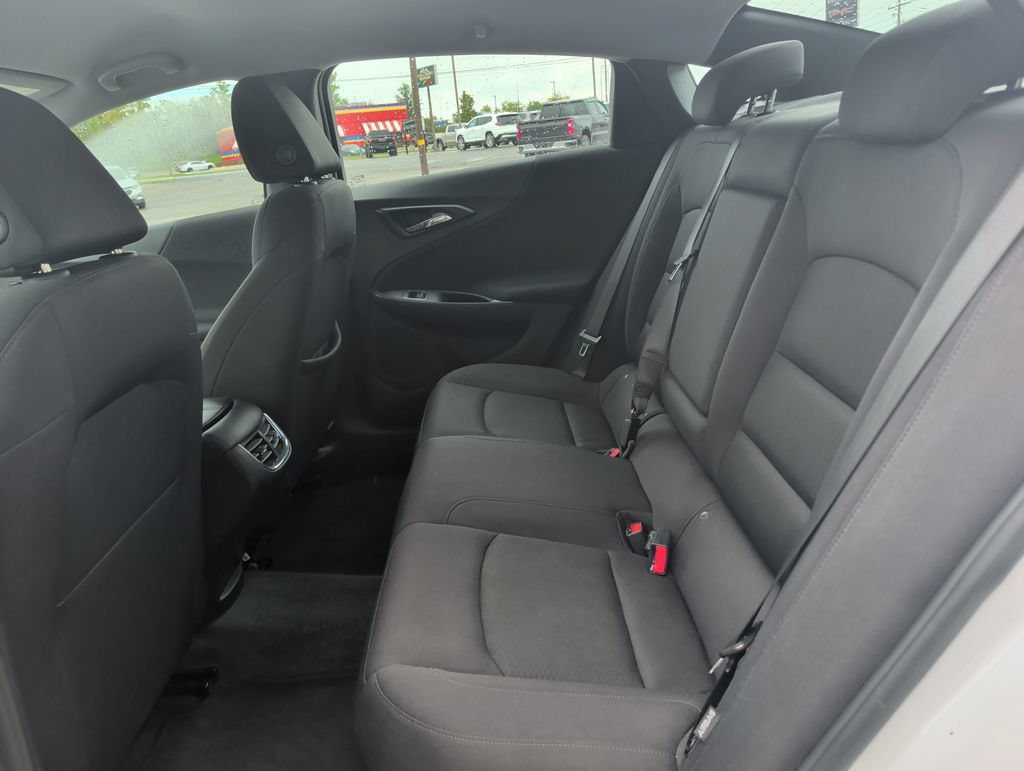 Used 2023 Chevrolet Malibu LT FWD image 18
