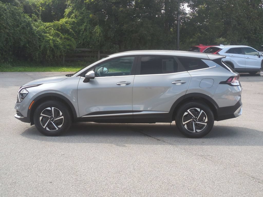 Used 2023 Kia Sportage LX AWD/4WD image 8