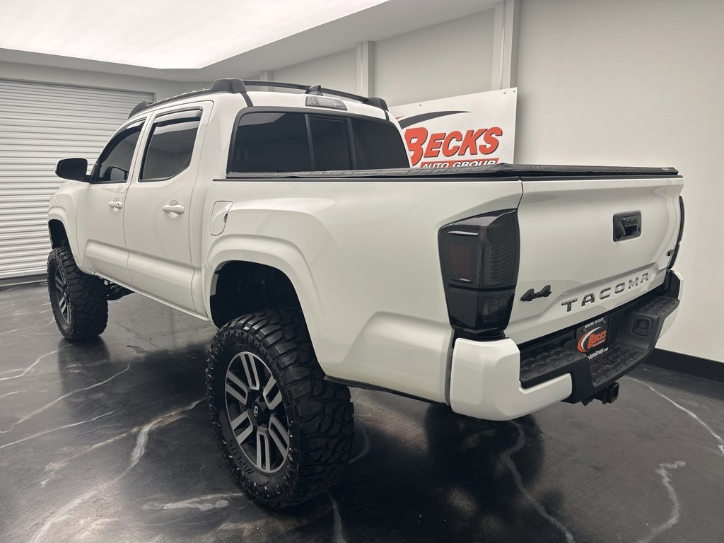 Used 2022 Toyota Tacoma SR image 4